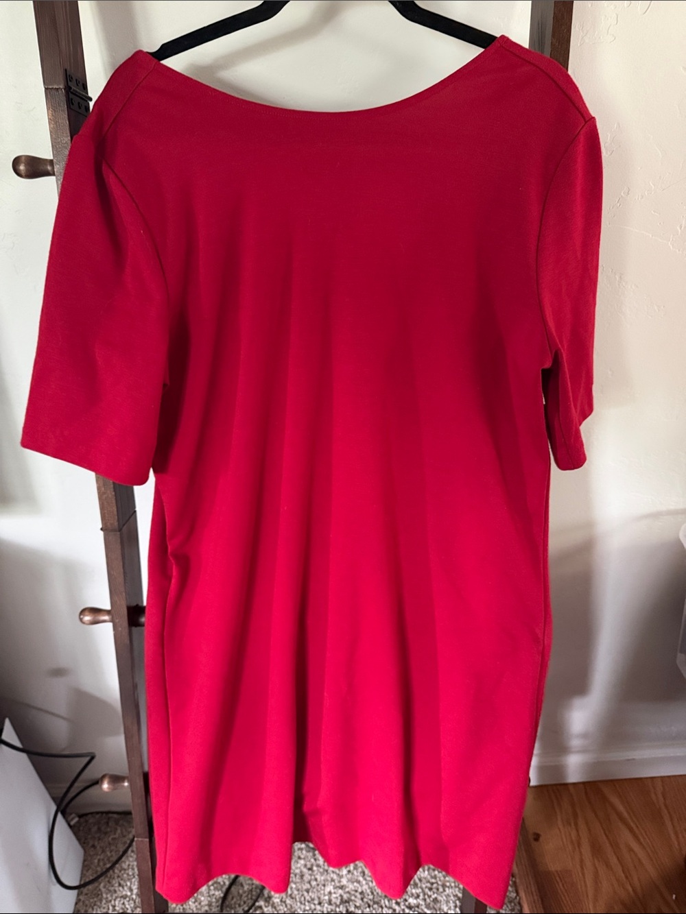 Classic Red Men’s Short-Sleeve Shirt